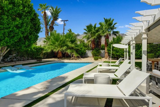 Vacation Rentals & Ownership in Palm Springs, CA